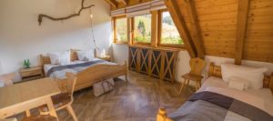 Kraeuter-Chalet-Dreibettzimmer